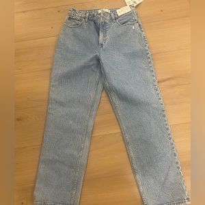 Abercrombie high rise straight leg 90’s jean